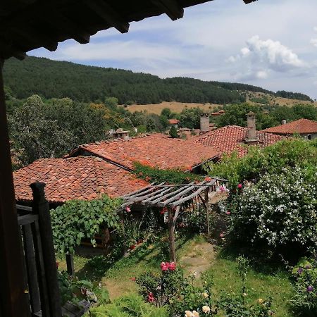 Къщата На Художника Hotel Jeravna Exterior foto