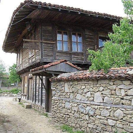Къщата На Художника Hotel Jeravna Exterior foto